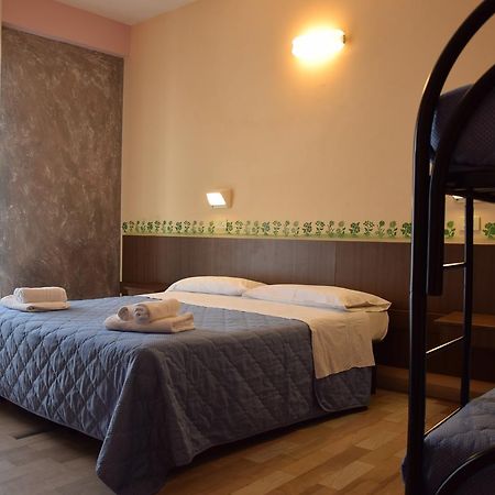 Hotel Annetta Римини Экстерьер фото