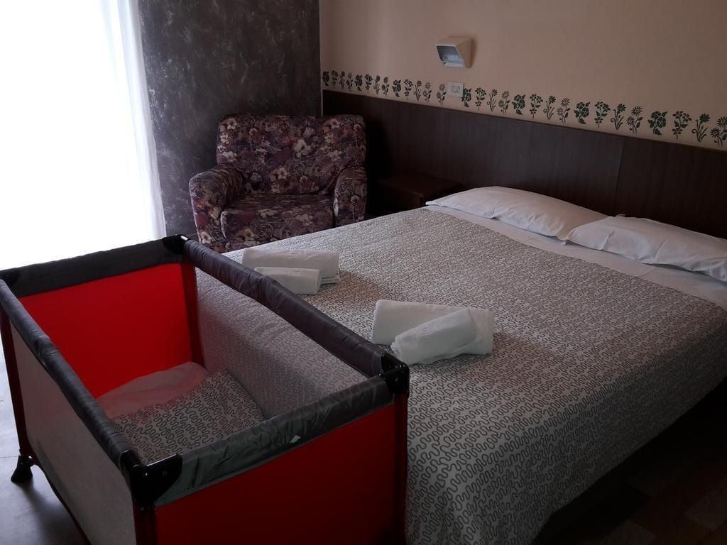 Hotel Annetta Римини Экстерьер фото