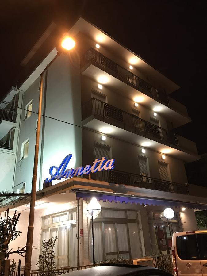 Hotel Annetta Римини Экстерьер фото